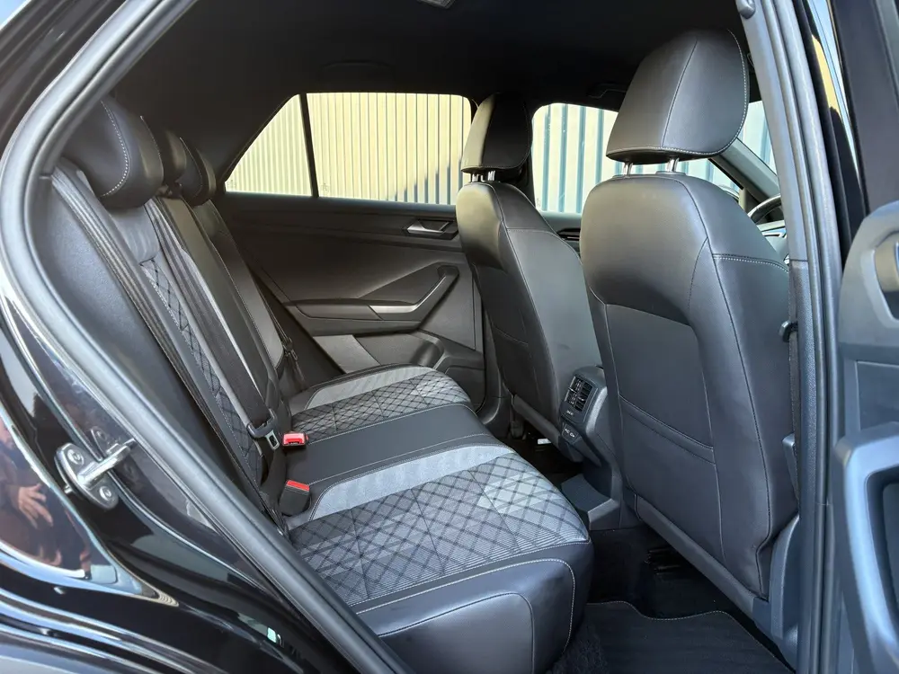 Volkswagen T-Roc 1.5 TSI R-Line Business | Side Assist | Key uit 2024, foto 15
