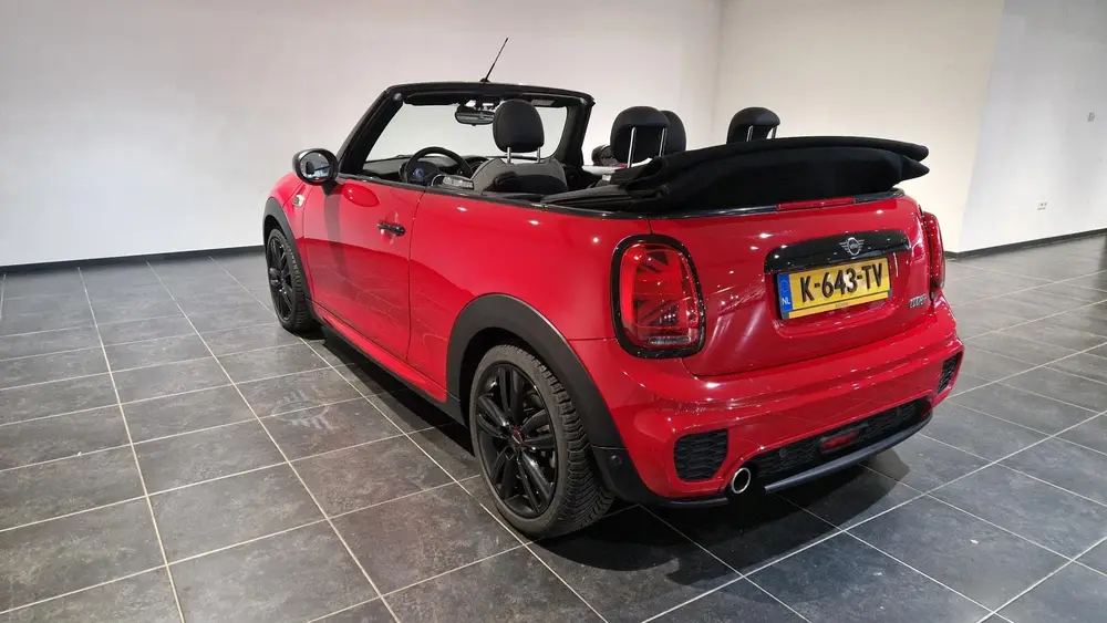Mini Cabrio 1.5 Cooper uit 2021, foto 6