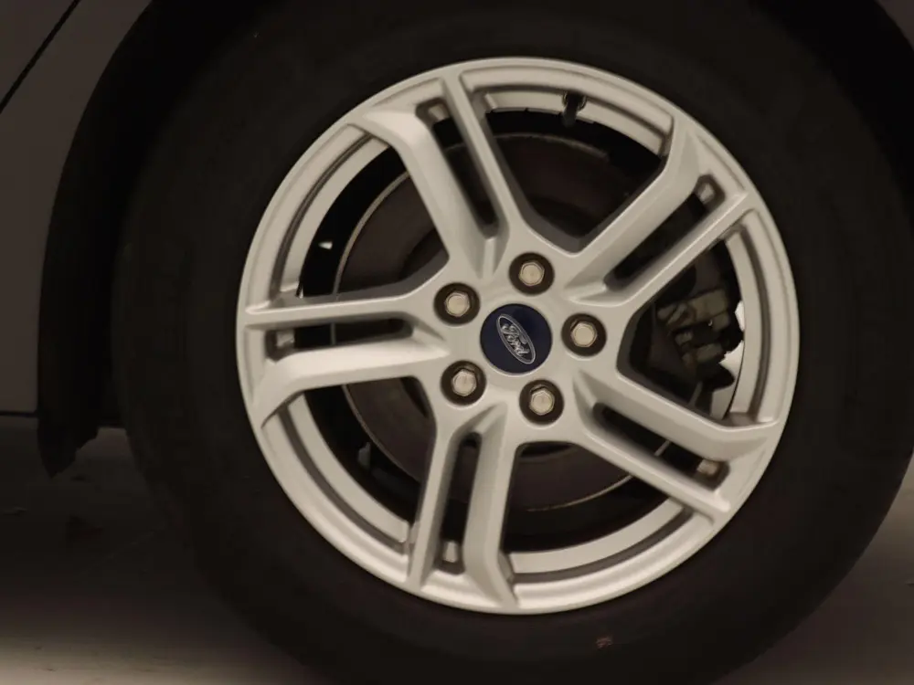 Ford Focus 1.0 EcoBoost Titanium Business uit 2019, foto 17