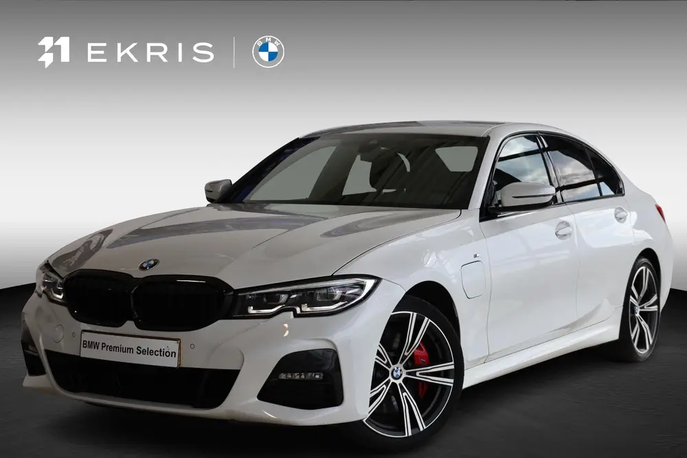 BMW 3-serie Sedan 330e uit 2021