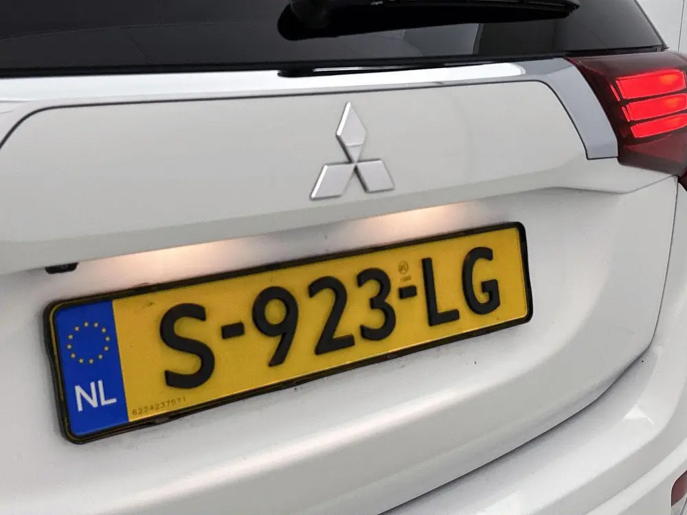 Mitsubishi Outlander 2.4 PHEV Pure uit 2020, foto 12