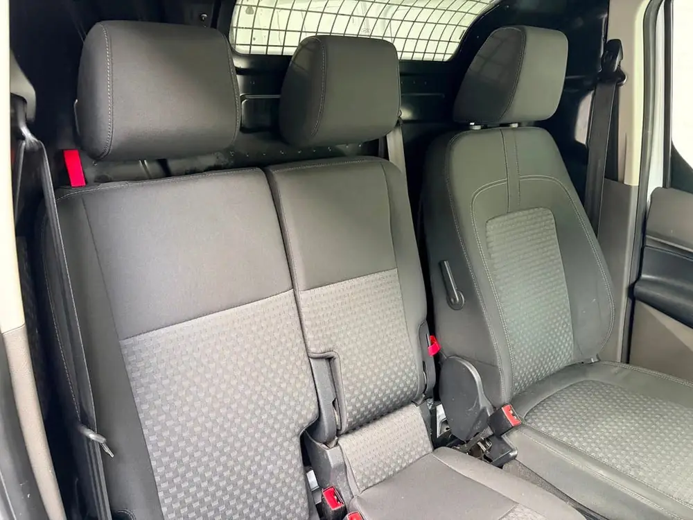 Ford Transit Connect L2H1 Automaat 1.5 EcoBlue 120pk euro6 3 uit 2021, foto 3