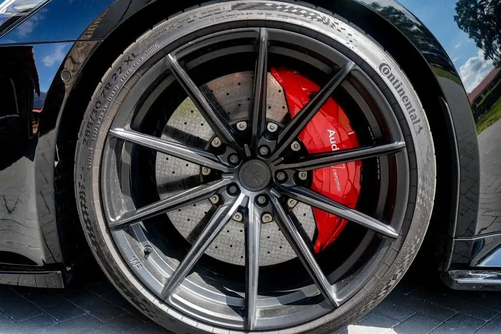 Audi RS6 Avant 4.0 TFSI Quattro Akrapovic uit 2020, foto 11
