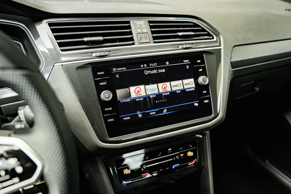 Volkswagen Tiguan 1.5 TSI R-Line Business+ uit 2023, foto 17