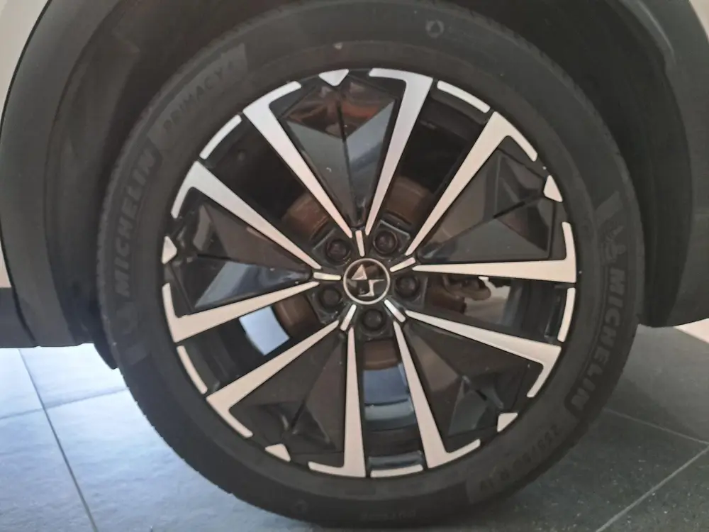 DS Automobiles DS 7 DS 7 1.6 PHEV 300 4x4 Etoile uit 2025, foto 7