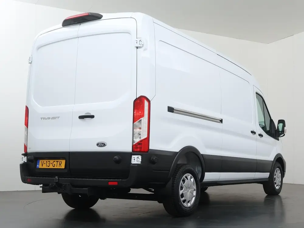 Ford Transit 350 uit 2024, foto 2