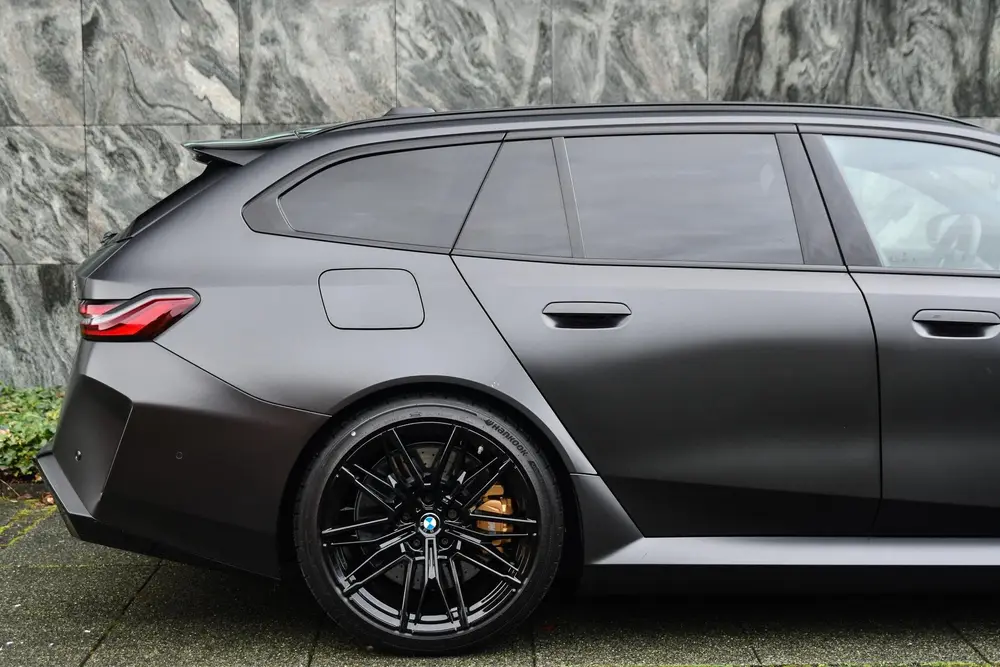BMW M5 M5 Individual lak uit 2025, foto 5