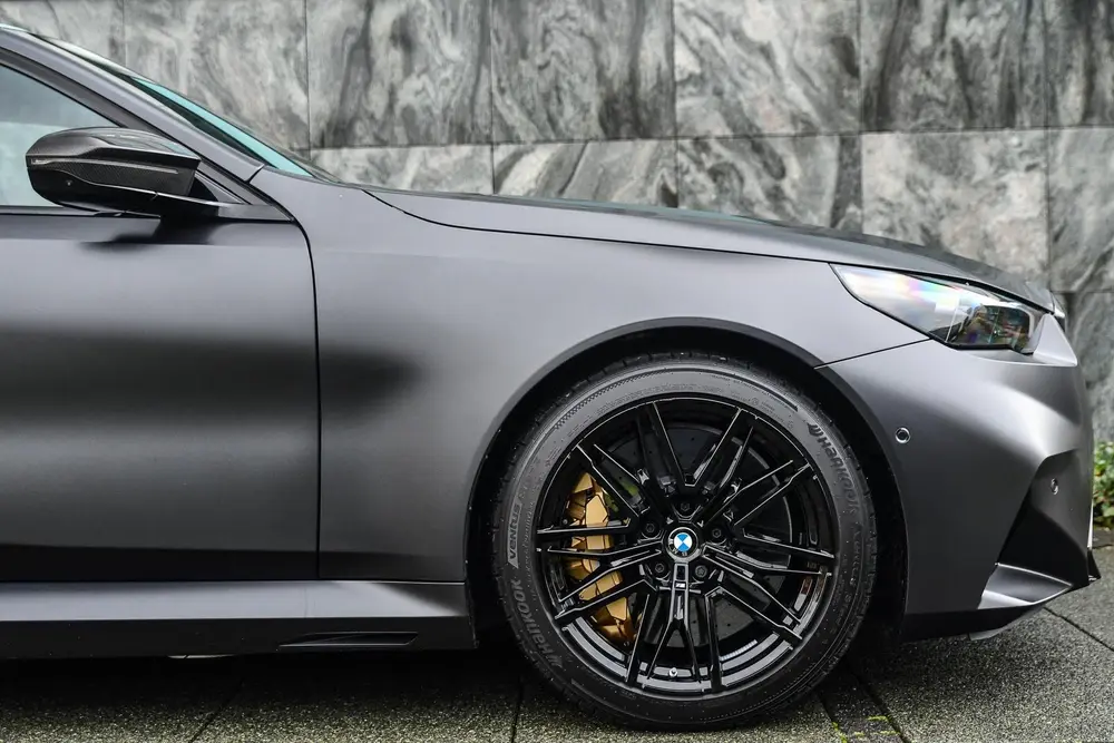 BMW M5 M5 Individual lak uit 2025, foto 6
