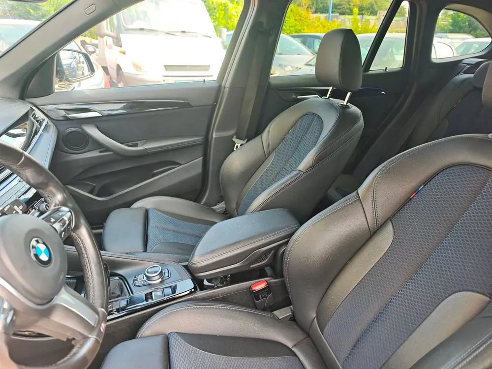 BMW X1 SDrive18i M High Executive uit 2021, foto 12