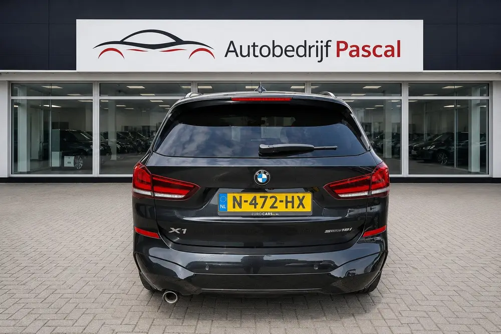 BMW X1 SDrive18i M High Executive uit 2021, foto 5