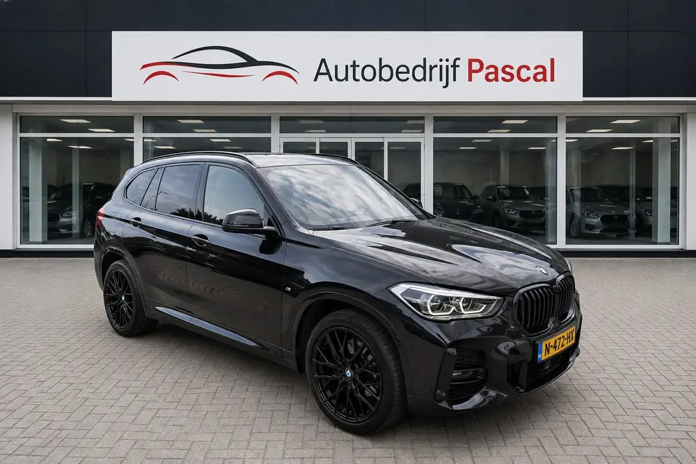 BMW X1 SDrive18i M High Executive uit 2021, foto 6
