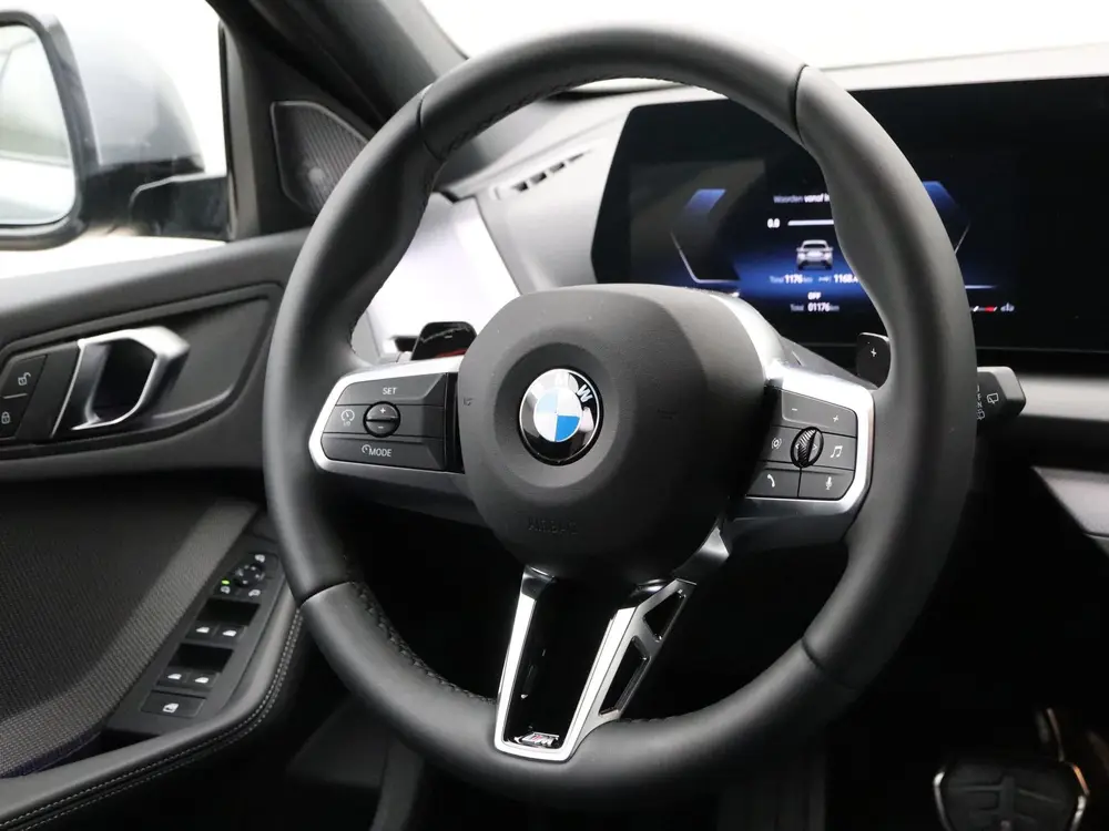 BMW 1-serie 120 M Sport Design Edition Harman-Kardon uit 2026, foto 2