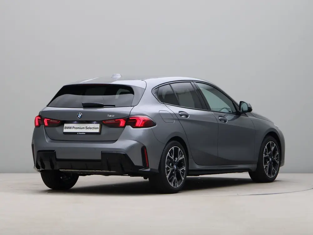 BMW 1-serie 120 M Sport Design Edition Harman-Kardon uit 2026, foto 9