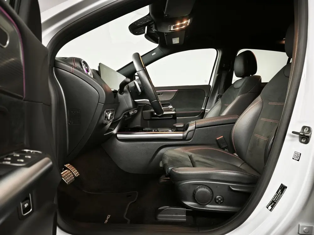 Mercedes-Benz EQA 250 AMG Line 67 kWh uit 2023, foto 7
