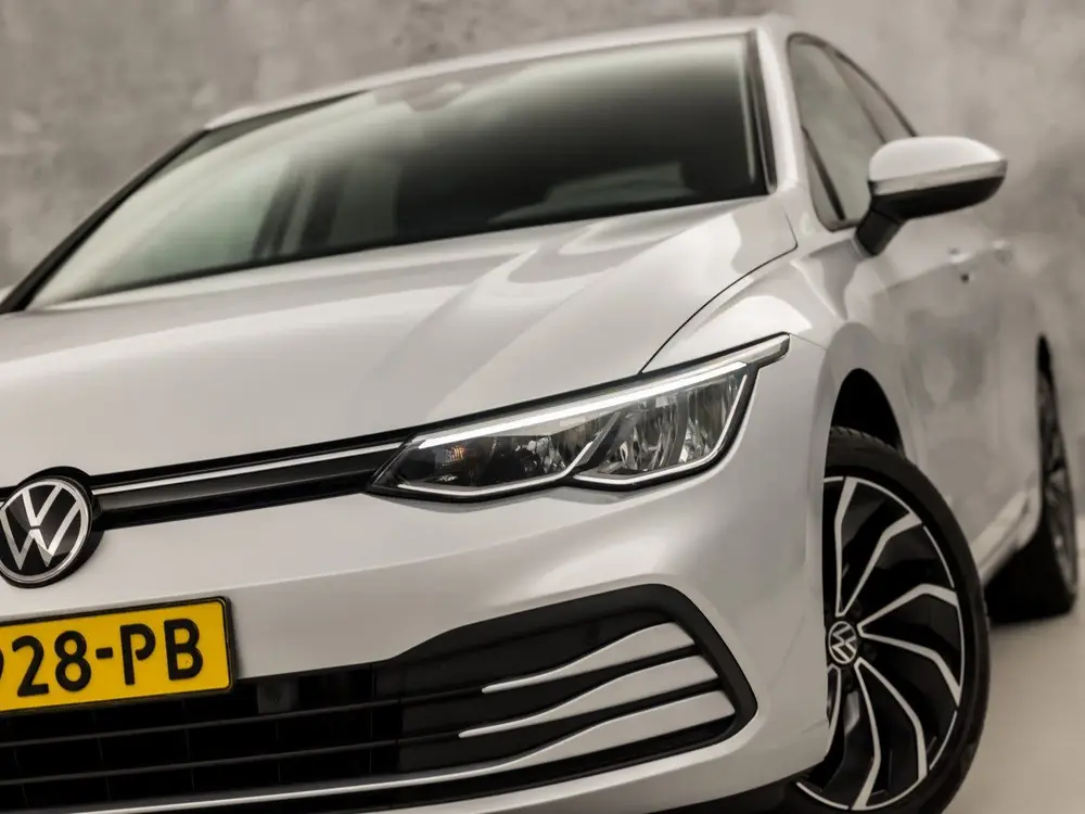 Volkswagen Golf 1.5 TSI Sport (APPLE CARPLAY, GROOT NAVI, 4 uit 2020, foto 13