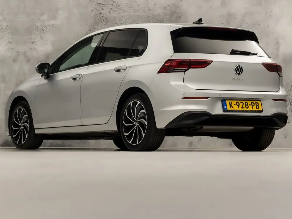 Volkswagen Golf 1.5 TSI Sport (APPLE CARPLAY, GROOT NAVI, 4 uit 2020, foto 3