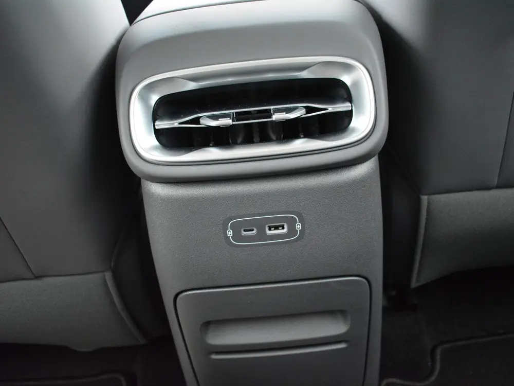 Leapmotor B10 Design Hybrid EV 18.8 kWh | Voorraad | Carplay uit 2026, foto 14