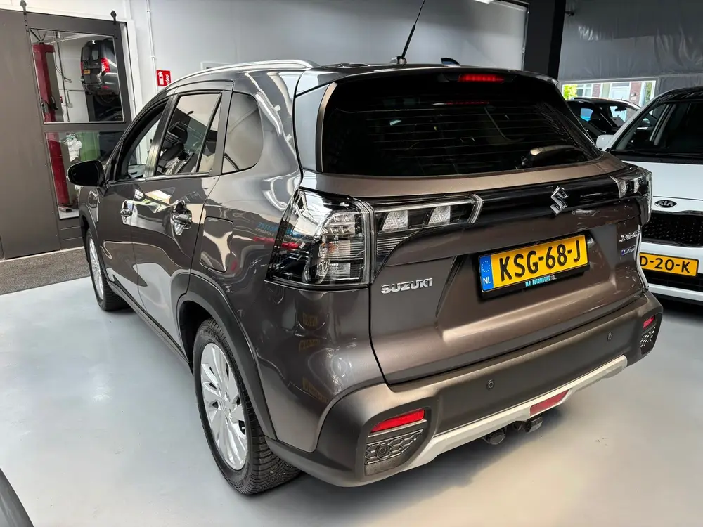 Suzuki S-Cross 1.4 Boosterjet Comfort Smart Hybrid uit 2023, foto 4