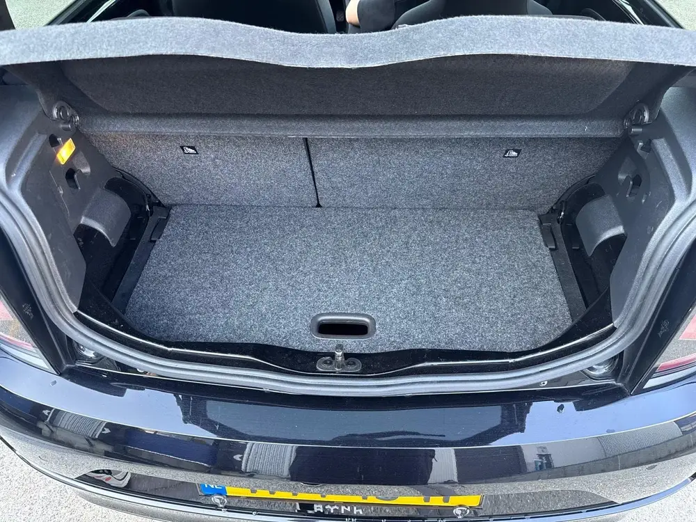 Volkswagen Up! 1.0 GTI 116PK 5D 2019 Zwart uit 2019, foto 10