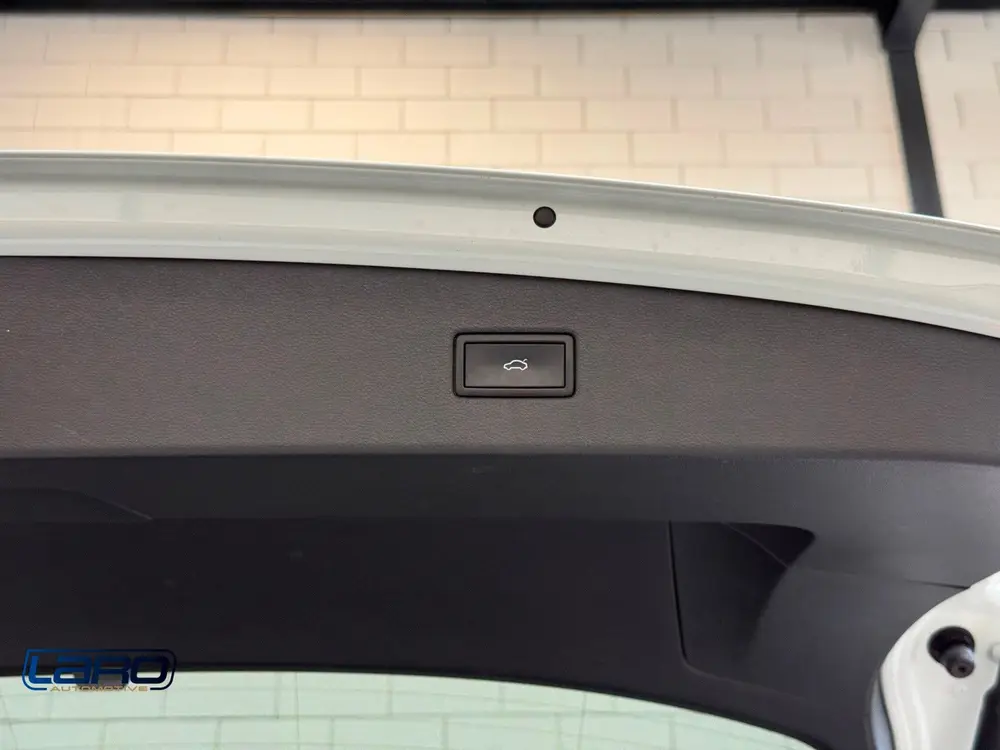 Volkswagen Tiguan 1.5 TSI R-Line | Pano Trekhaak IQ.Lights C uit 2021, foto 13