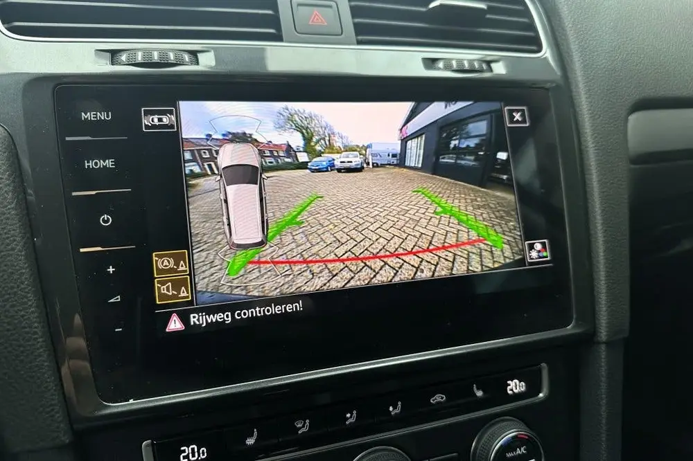 Volkswagen Golf 1.0 TSI Highline (bj 2020) uit 2020, foto 19