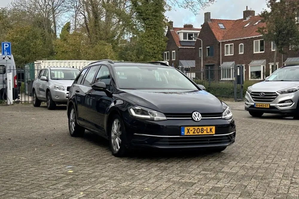 Volkswagen Golf 1.0 TSI Highline (bj 2020) uit 2020, foto 7