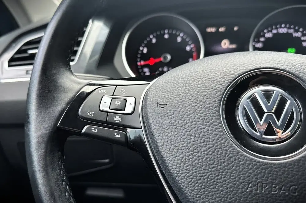 Volkswagen Tiguan 1.5 TSI ACT Highl. (bj 2019, automaat) uit 2019, foto 19