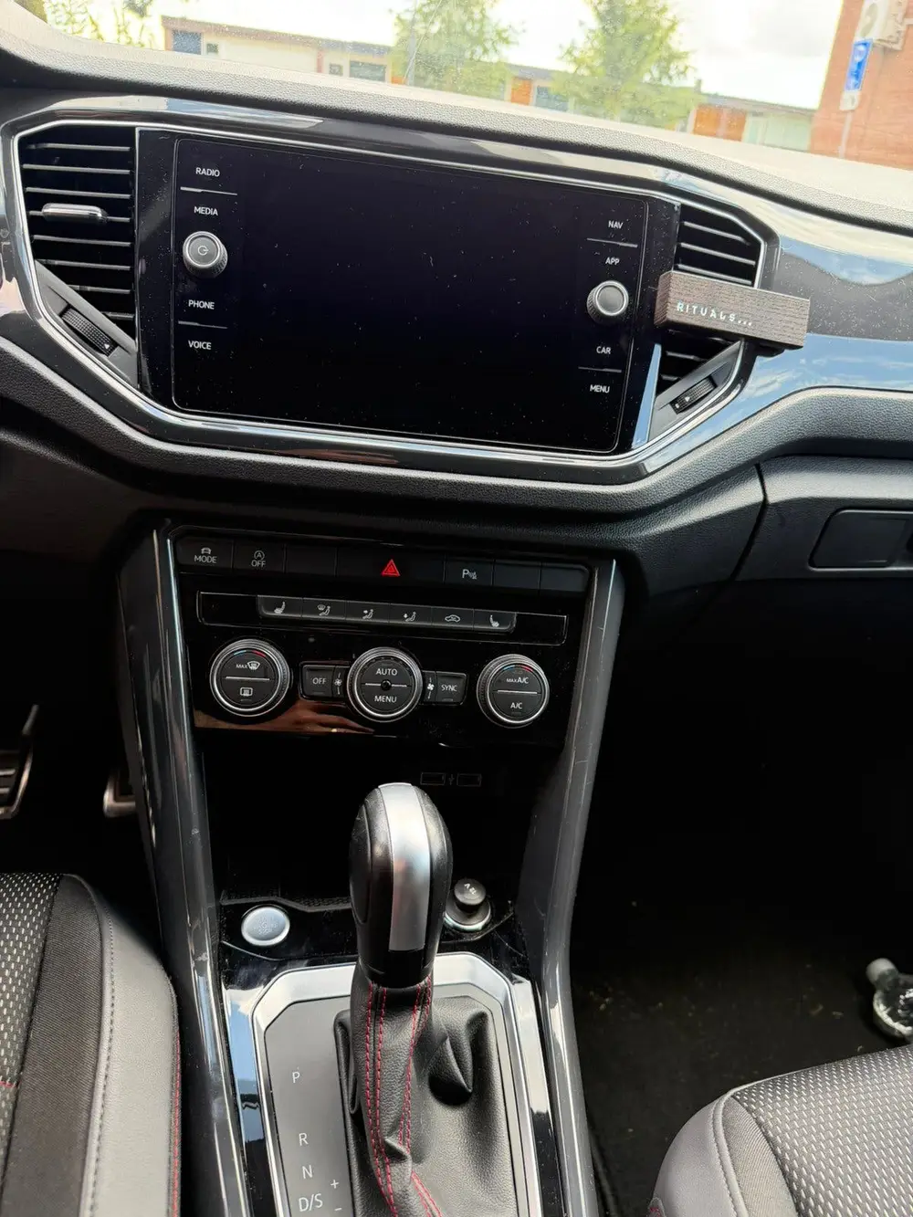 Volkswagen T-Roc 1.5 TSI 150pk 2020 Wit uit 2020, foto 6