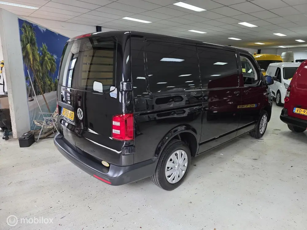 Volkswagen Transporter 2.0 TDI L1H1 Airco Cruise uit 2019, foto 3