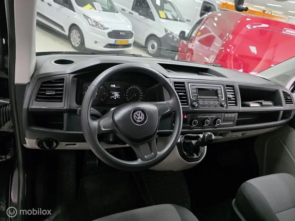 Volkswagen Transporter 2.0 TDI L1H1 Airco Cruise uit 2019, foto 6