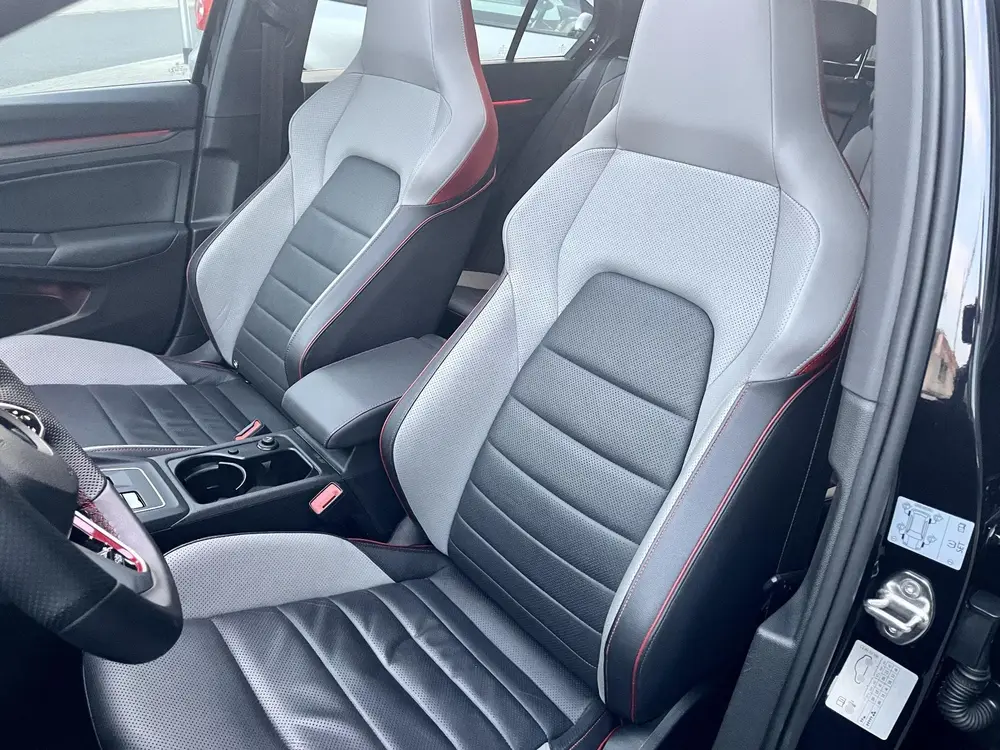 Volkswagen Golf 2.0 GTI CLUBSPORT *300PK*HARMAN KARDON*LEER* uit 2021, foto 20