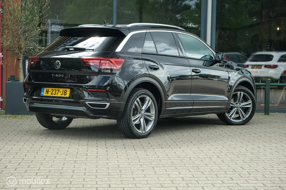 Volkswagen T-Roc 1.5 TSI Sport R-Line | LED | Pano | Stoelve uit 2021, foto 14