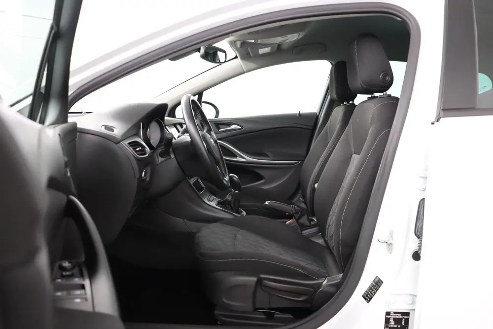 Opel Astra 1.0 Turbo 120 Jaar Edition uit 2019, foto 14