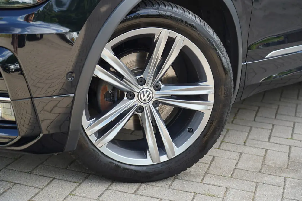Volkswagen Tiguan 1.5 TSI ACT R LINE HIGH BUSINESS NEDERLAND uit 2020, foto 7