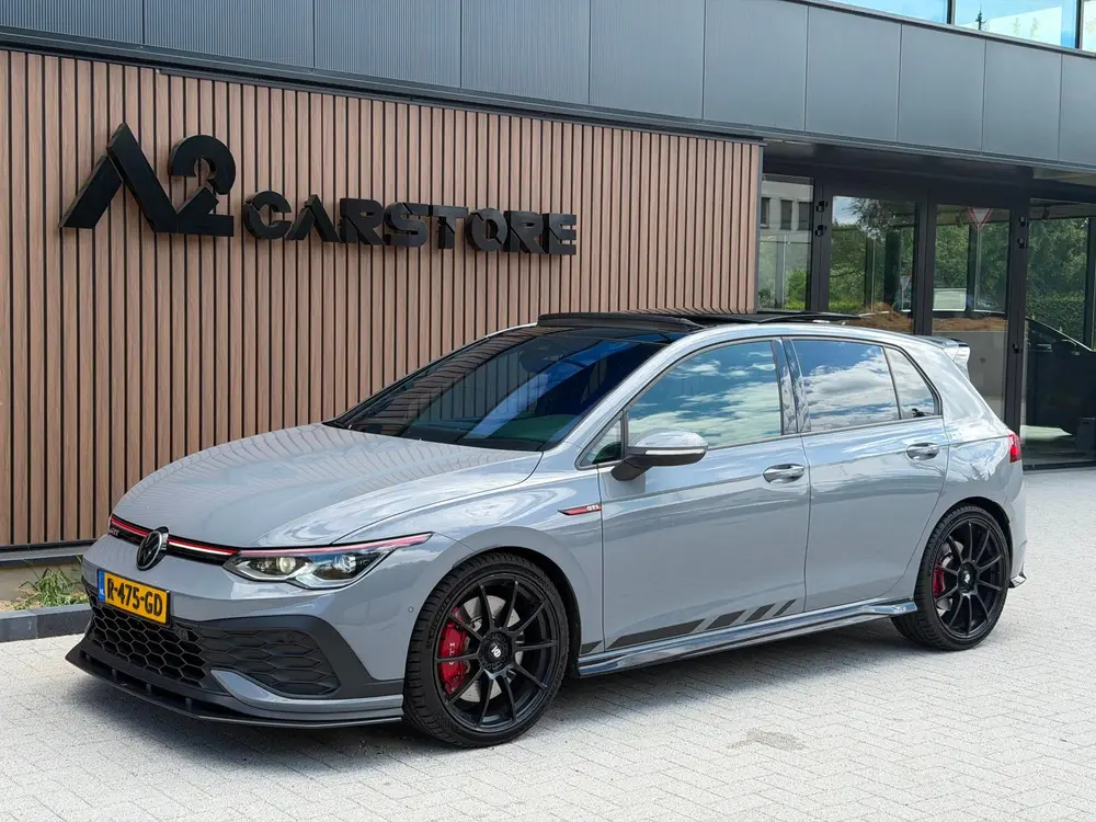Volkswagen Golf 2.0 TSI GTI CLUBSPORT MILLTEK MAXTON PANO uit 2021, foto 11