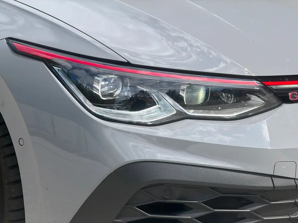 Volkswagen Golf 2.0 TSI GTI CLUBSPORT MILLTEK MAXTON PANO uit 2021, foto 13