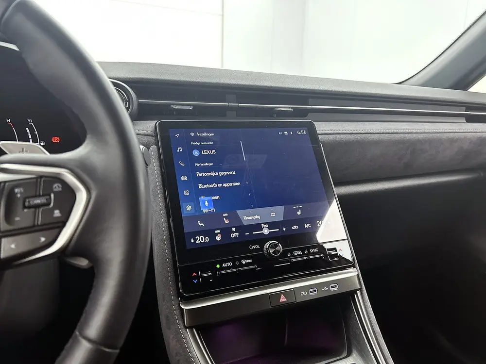 Lexus LBX 1.5 Cool 2WD uit 2024, foto 9