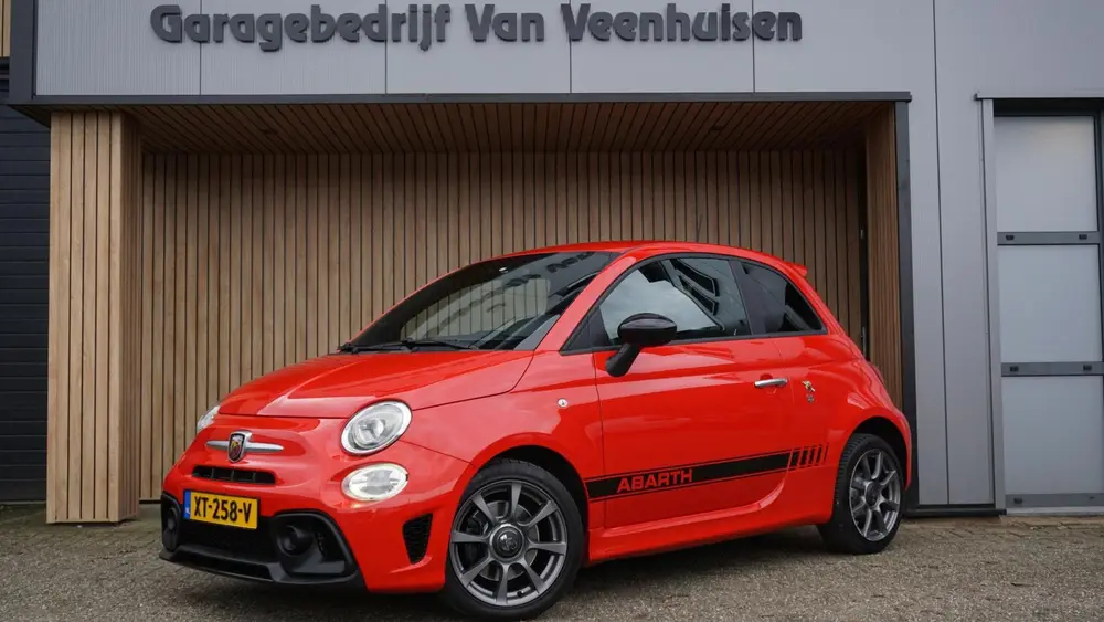Abarth 595 1.4 T-Jet 145pk Virtual Cockpit 16inch LM *Magnet uit 2019