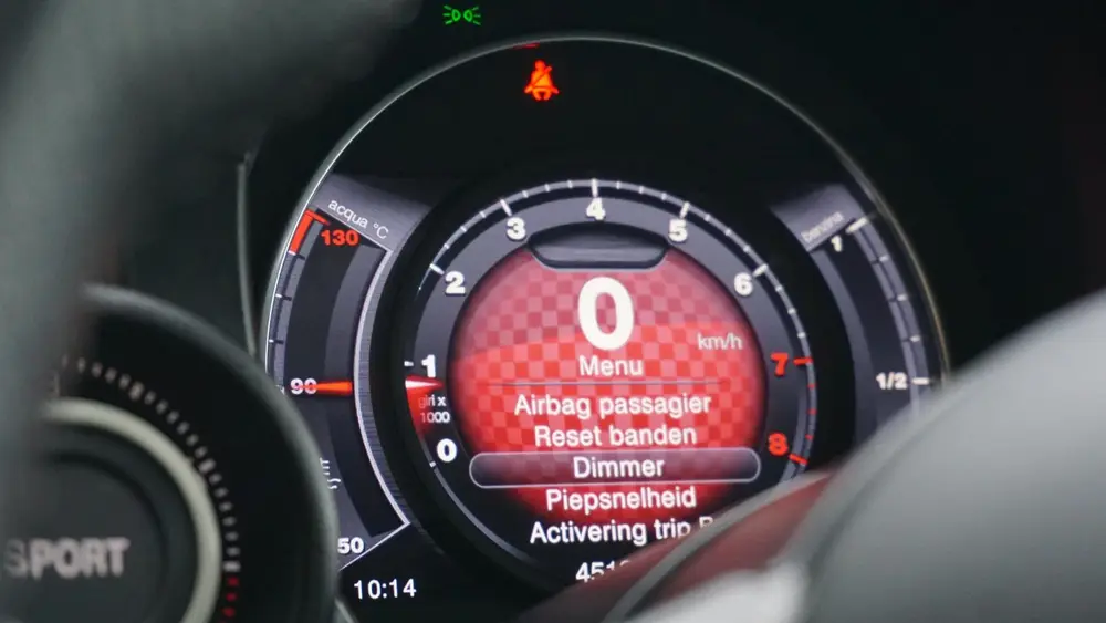 Abarth 595 1.4 T-Jet 145pk Virtual Cockpit 16inch LM *Magnet uit 2019, foto 13