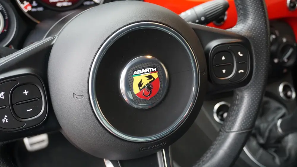 Abarth 595 1.4 T-Jet 145pk Virtual Cockpit 16inch LM *Magnet uit 2019, foto 20