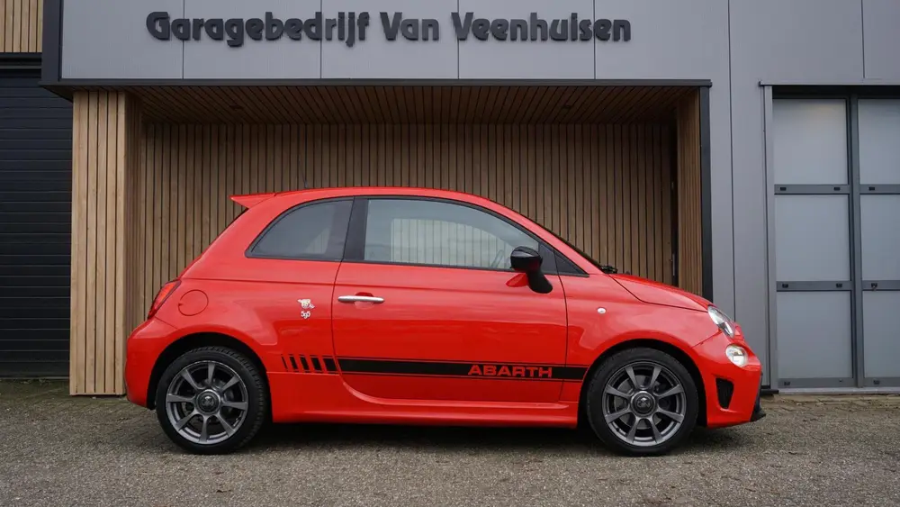 Abarth 595 1.4 T-Jet 145pk Virtual Cockpit 16inch LM *Magnet uit 2019, foto 3