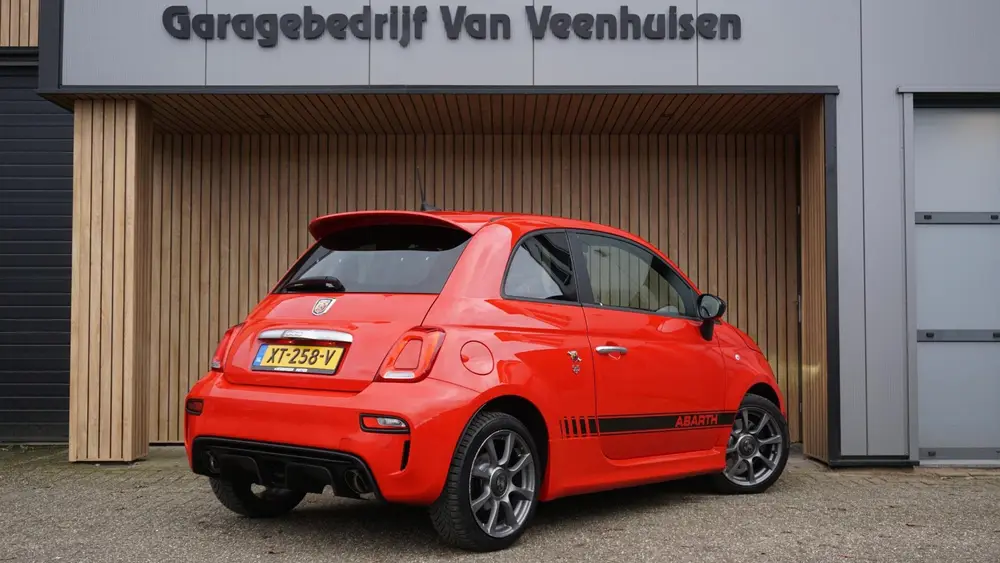 Abarth 595 1.4 T-Jet 145pk Virtual Cockpit 16inch LM *Magnet uit 2019, foto 6