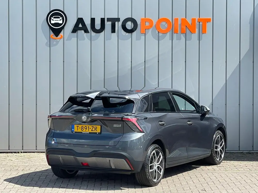 MG MG4 Luxury 64 kWh ORG NL DEALEROND 1E EIG SOH9 uit 2023, foto 3