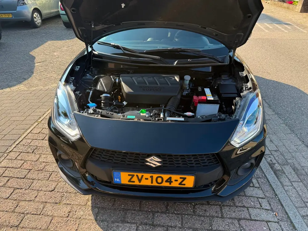 Suzuki Swift 1.4 Sport uit 2019, foto 14