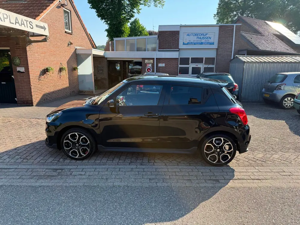 Suzuki Swift 1.4 Sport uit 2019, foto 15