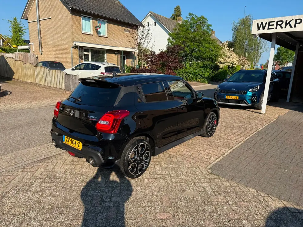 Suzuki Swift 1.4 Sport uit 2019, foto 2