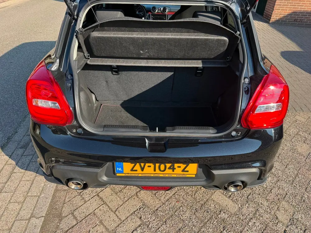Suzuki Swift 1.4 Sport uit 2019, foto 4