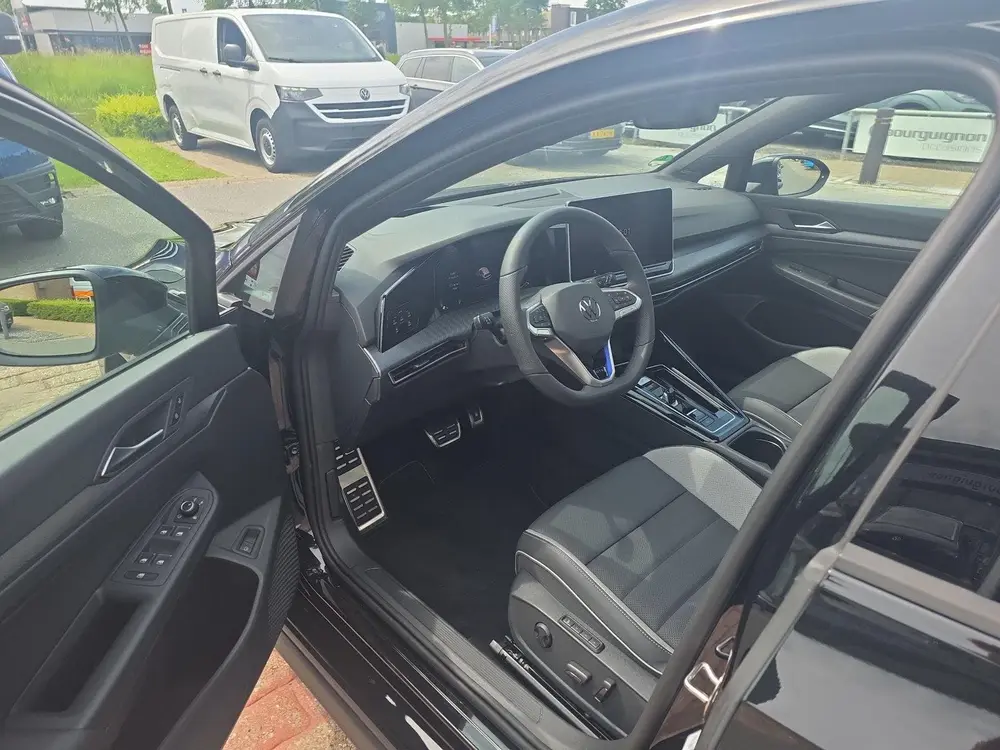 Volkswagen Golf 1.5 eHybrid GTE | Trekhaak | Pano Dak | Lede uit 2025, foto 5