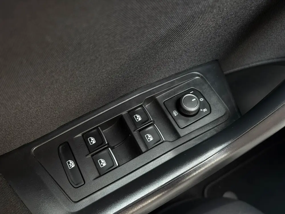 Volkswagen T-Roc 1.0 TSI 110pk Style | Navigatie | App Conne uit 2021, foto 20