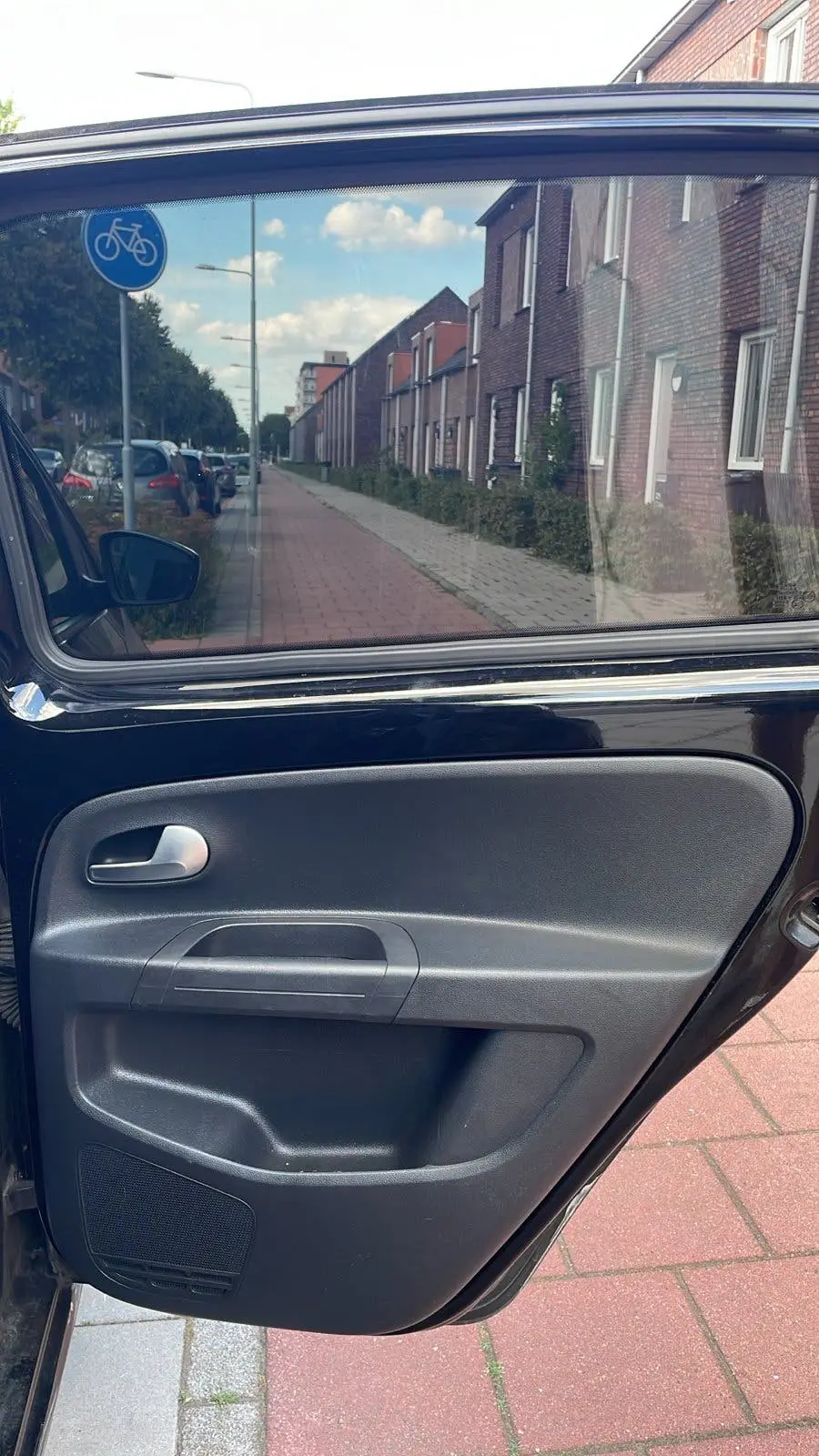 Volkswagen Up! 1.0 60PK 5D BMT 2019 Zwart uit 2019, foto 17